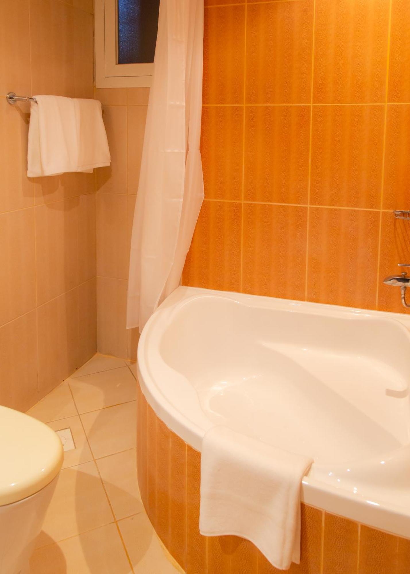 Al Liwan Residence Доха Екстериор снимка