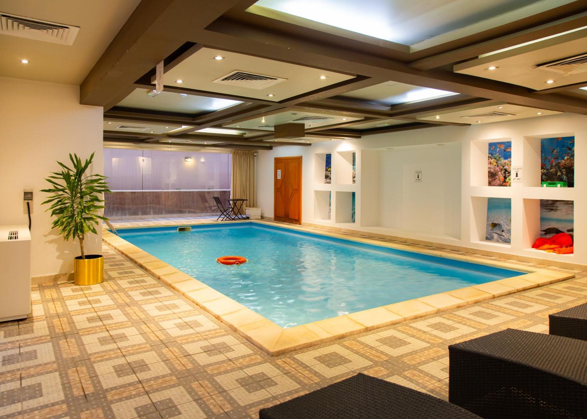 Al Liwan Residence Доха Екстериор снимка