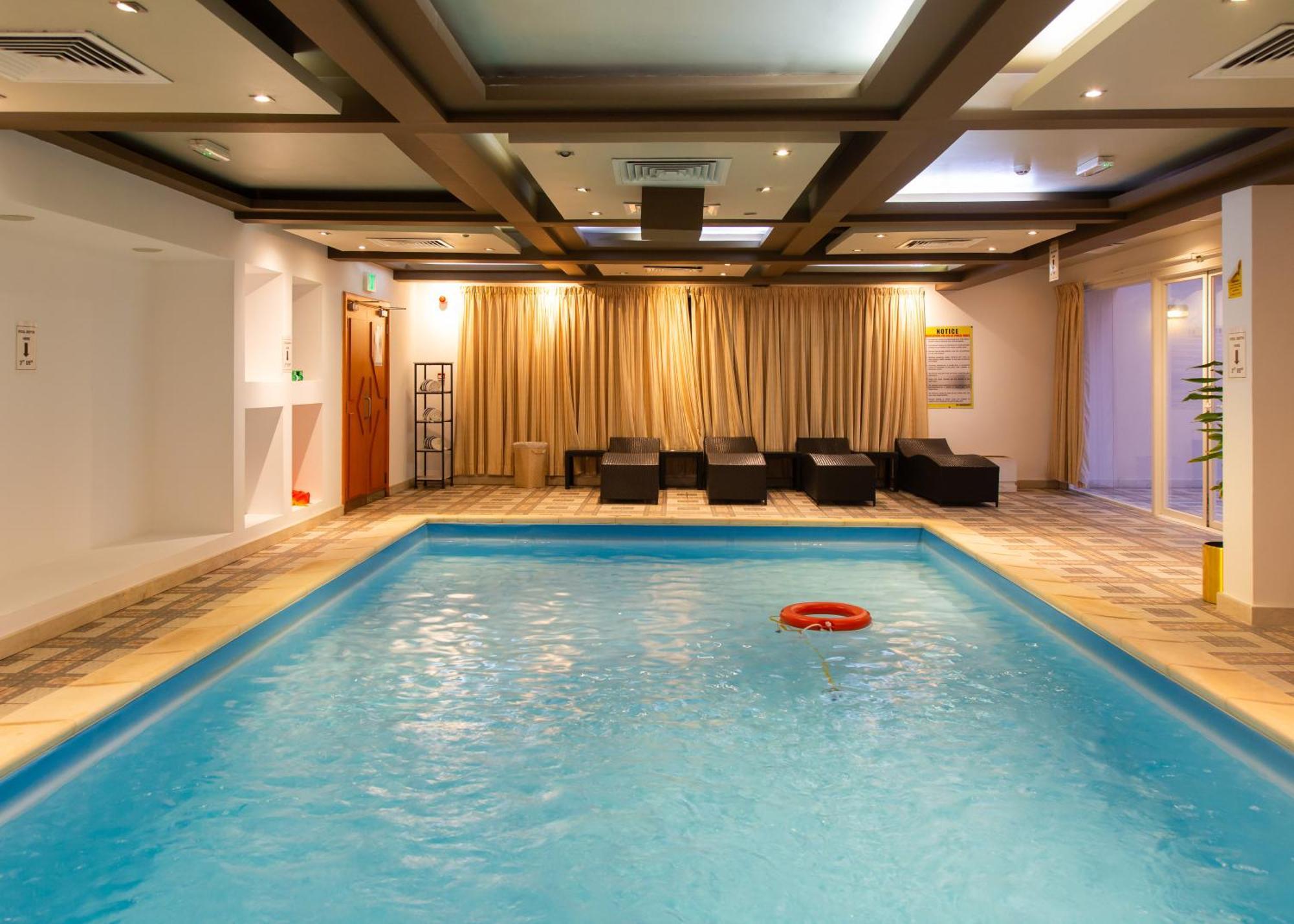 Al Liwan Residence Доха Екстериор снимка